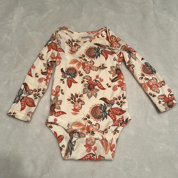 Old Navy Other - OLD NAVY BABY BODYSUIT